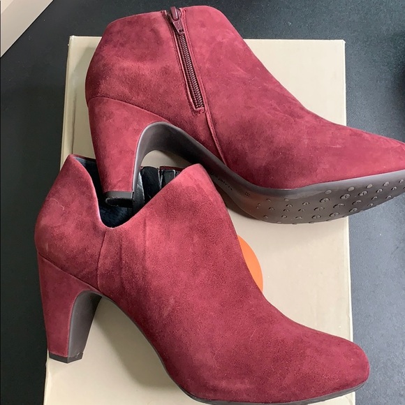 Easy spirit booties - Picture 2 of 5